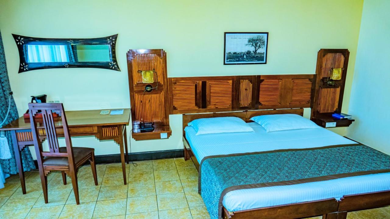 Le Grand Hotel Diego Antsiranana エクステリア 写真