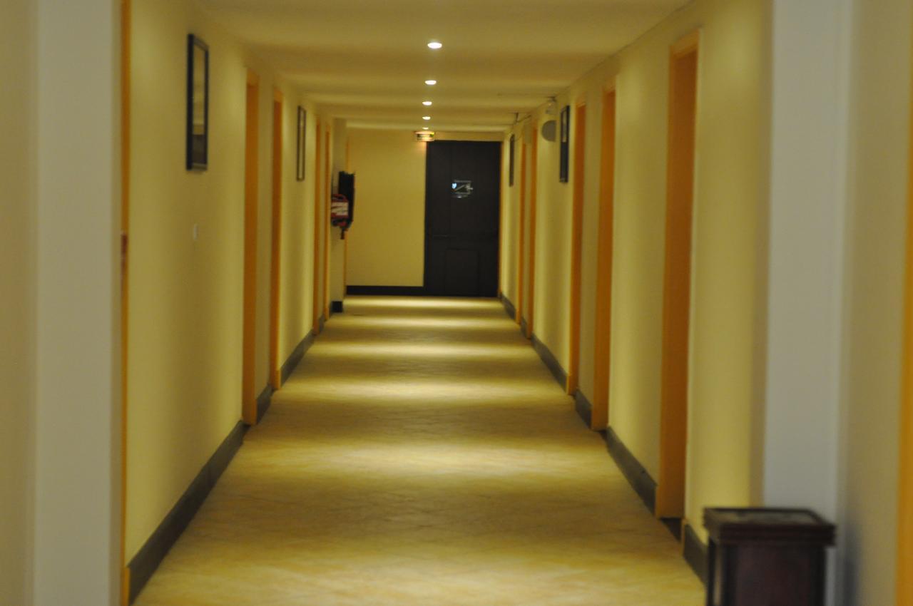 Le Grand Hotel Diego Antsiranana エクステリア 写真