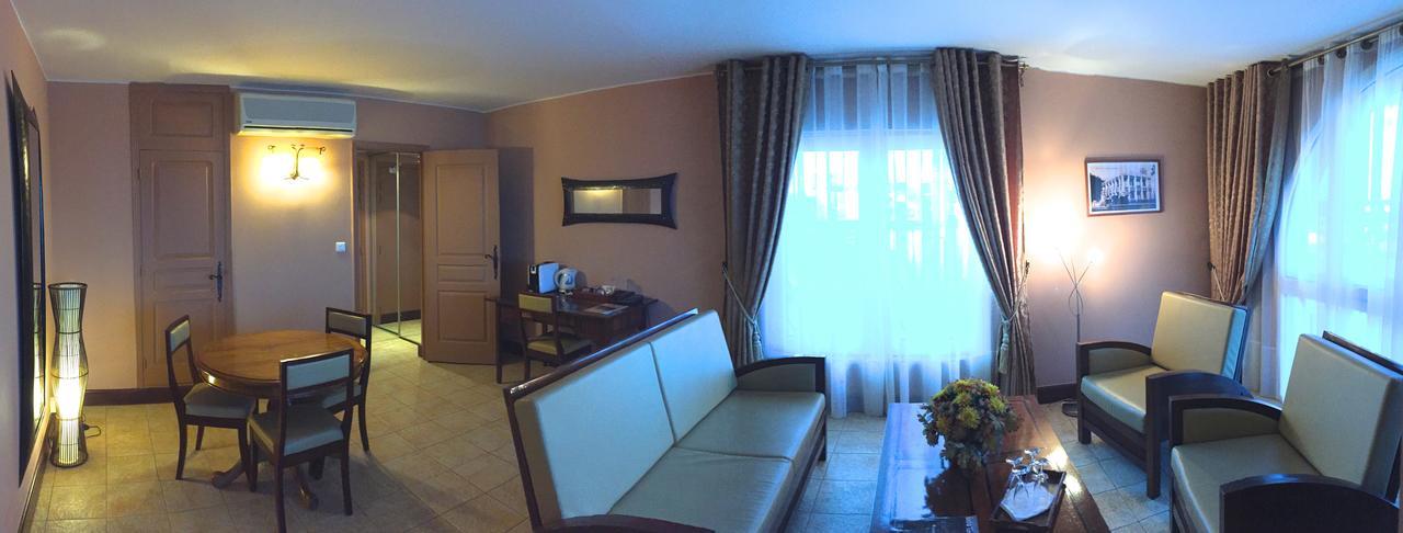 Le Grand Hotel Diego Antsiranana エクステリア 写真