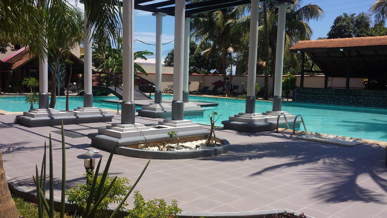 Le Grand Hotel Diego Antsiranana エクステリア 写真