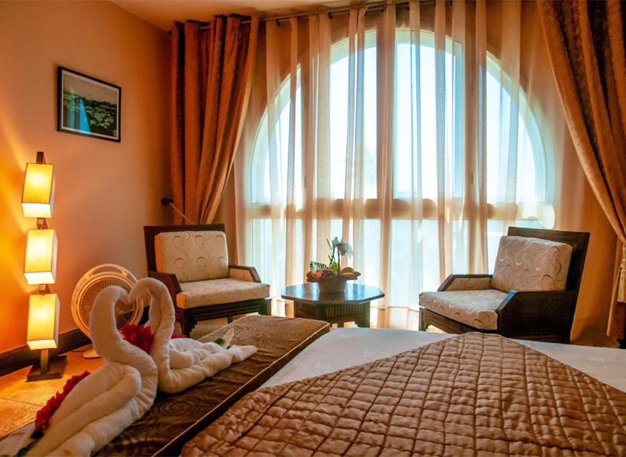 Le Grand Hotel Diego Antsiranana エクステリア 写真